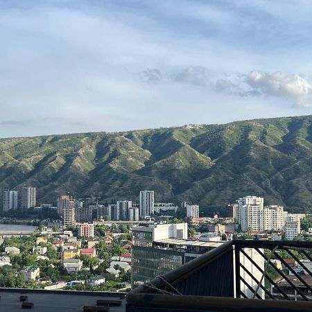 Hotel Sky Room Тбілісі Екстер'єр фото