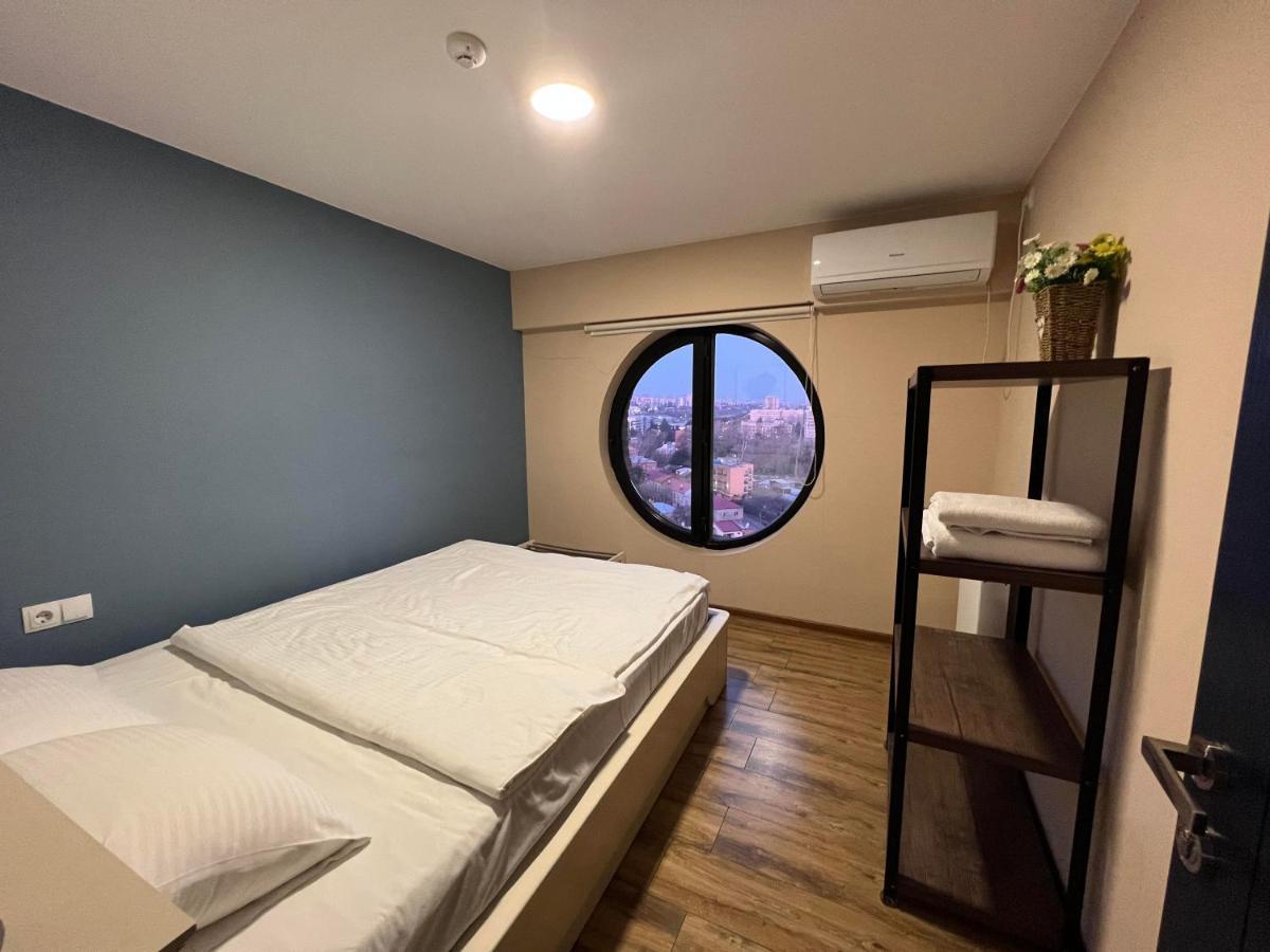 Hotel Sky Room Тбілісі Екстер'єр фото